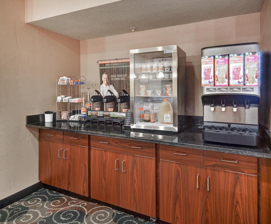 Cobblestone Inn & Suites - Big Lake ภายนอก รูปภาพ