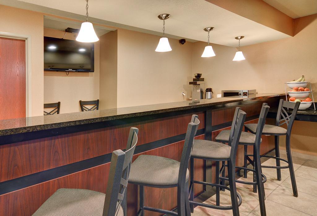 Cobblestone Inn & Suites - Big Lake ภายนอก รูปภาพ