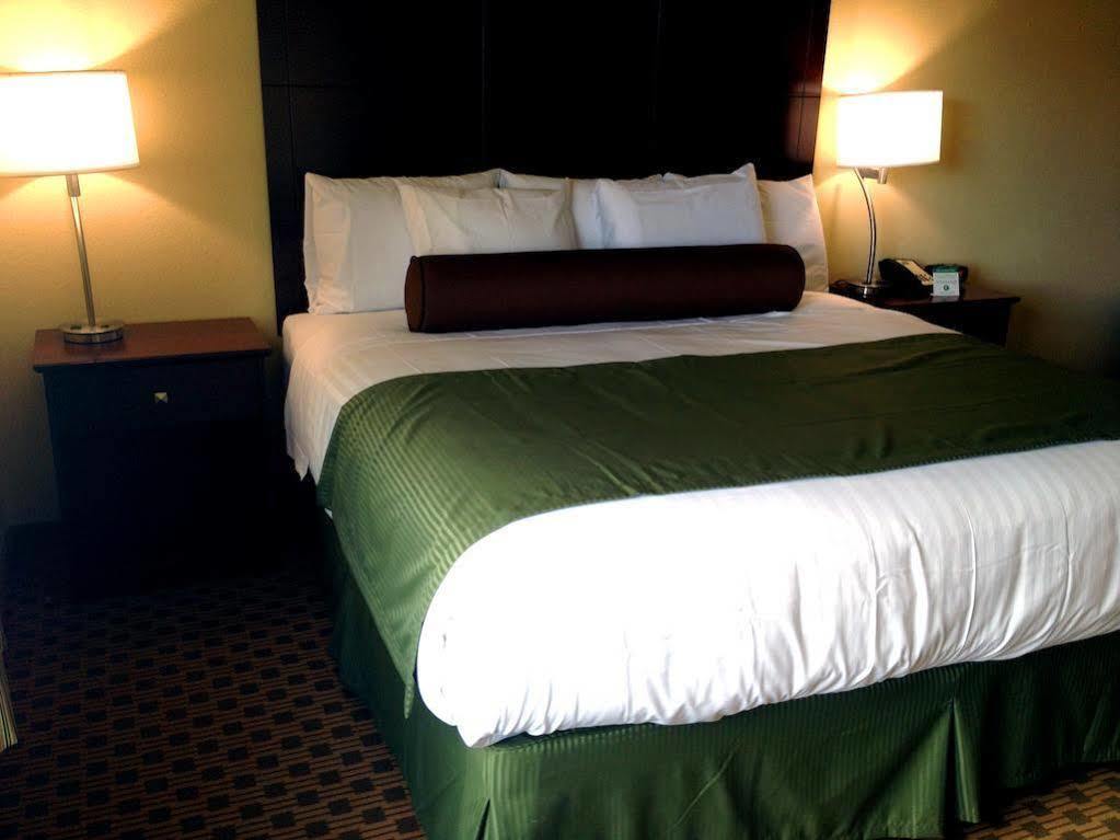 Cobblestone Inn & Suites - Big Lake ภายนอก รูปภาพ