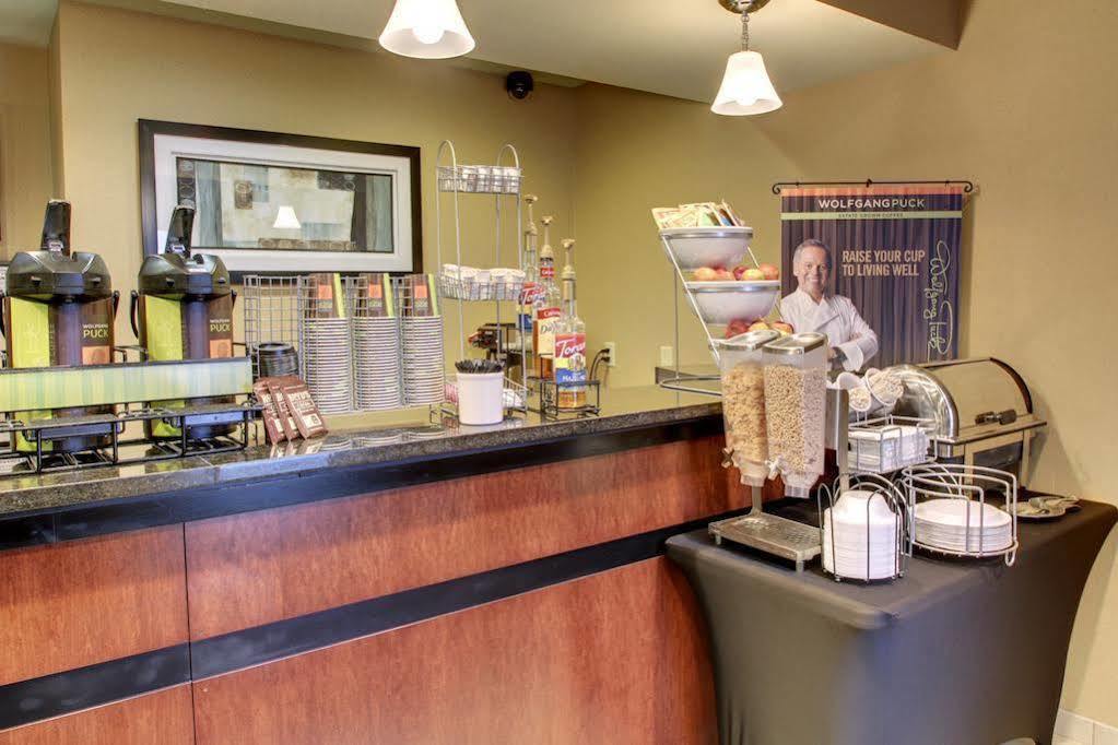 Cobblestone Inn & Suites - Big Lake ภายนอก รูปภาพ
